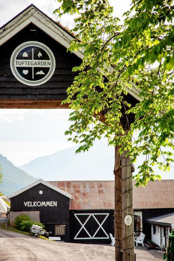 Hotel Tuftegarden Viksdalen Exterior foto